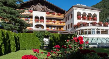 4 Sterne Hotel Wiesnerhof im Sommer